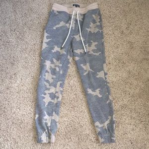 flwood joggers